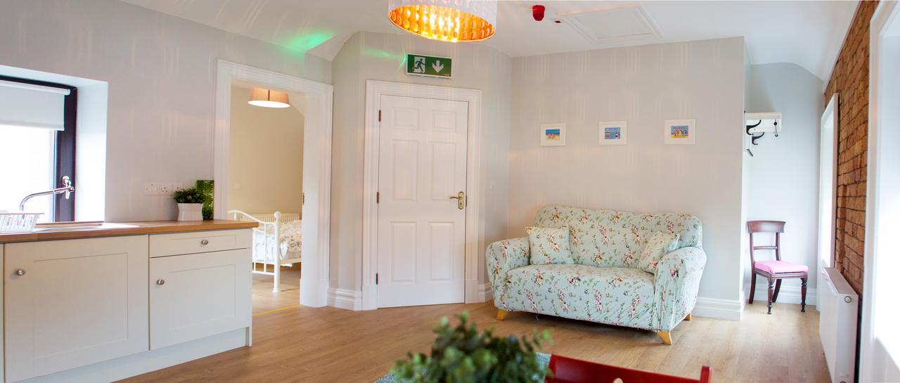 The Village Rooms Dundalk Exterior foto